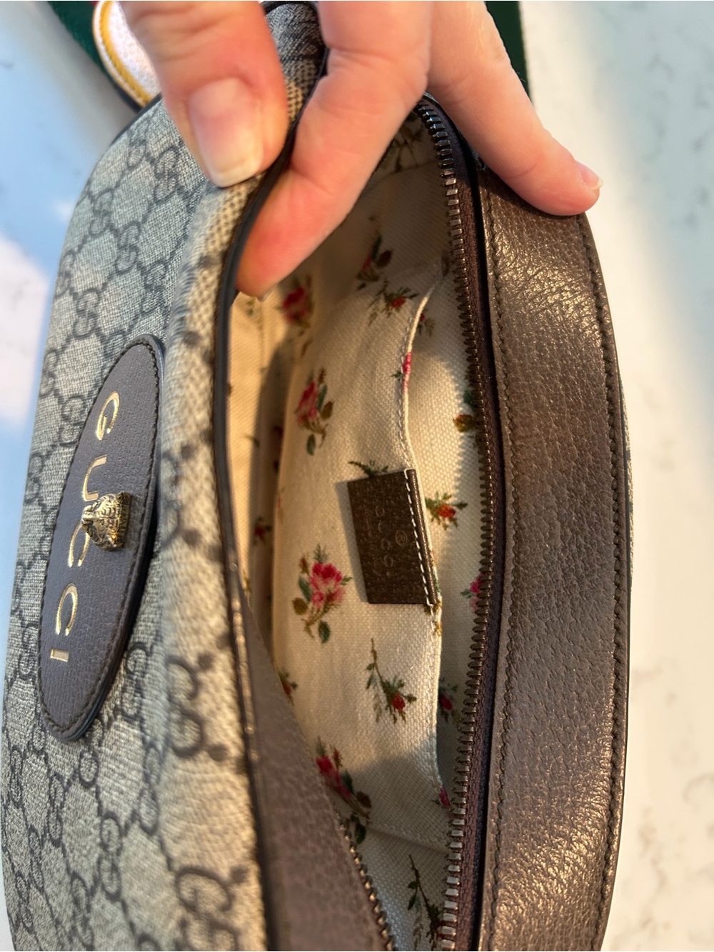 Gucci Vintage Camera Bag Crossbody - Picture 6 of 8